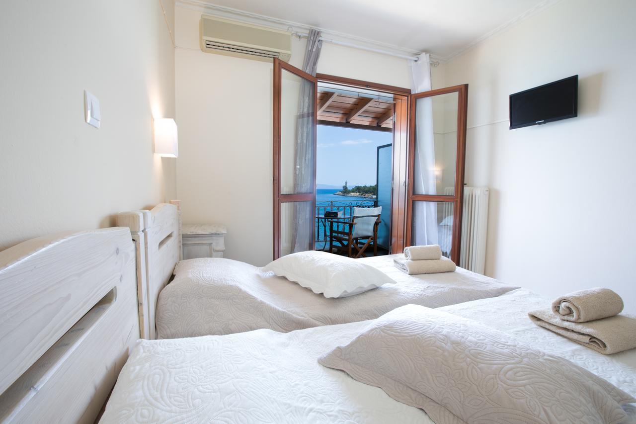 Saga Pension Gythio Exterior photo